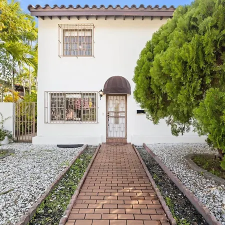 Little Havana Retreat - Newly Remodeled Villa By Loan Depot Stadium!